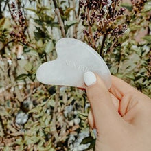 Charger l'image dans la galerie, GUA SHA COEUR - QUARTZ ROSE