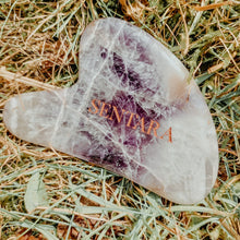 Charger l'image dans la galerie, GUA SHA COEUR - AMÉTHYSTE